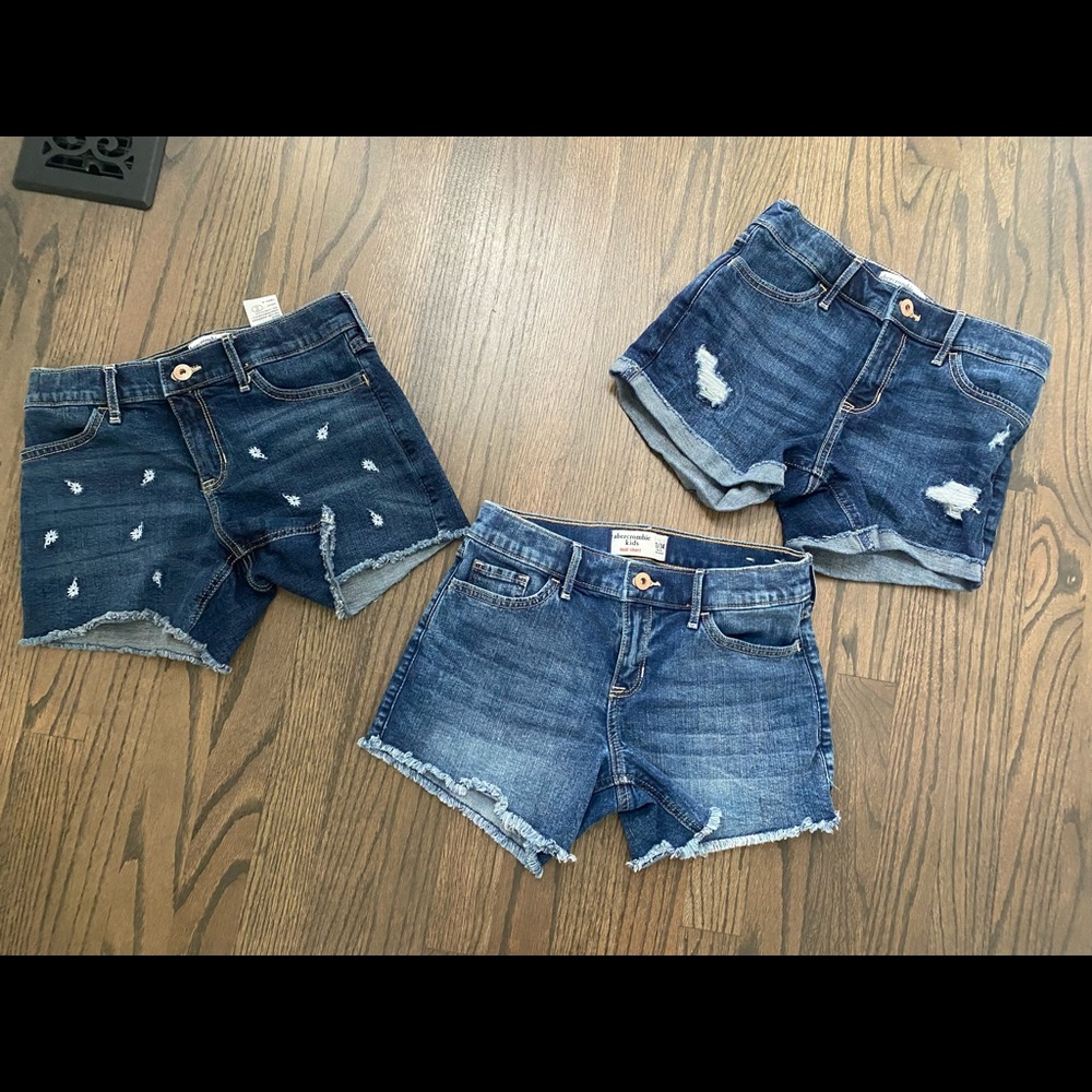 bought last fall, never worn
